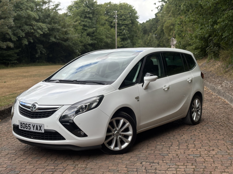 2015 Vauxhall Zafira Tourer 1.4 I Turbo Elite in White — image 1