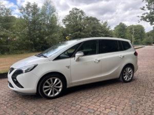 2015 Vauxhall Zafira Tourer 1.4 I Turbo Elite in White — image 5