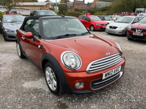 2012 MINI Convertible 1.6 Cooper Euro 5 (s/s) 2dr in Orange — image 3