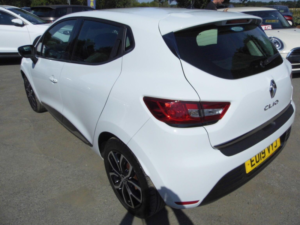 2019 Renault Clio 0.9 Tce Play Euro 6 (s/s) 5dr in White — image 4
