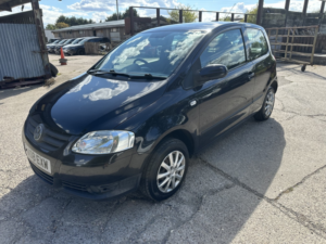 2008 Volkswagen Fox 1.4 16v in Black — image 3