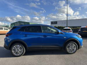 2019 Vauxhall Grandland X 1.2 Turbo Tech Line Nav in Blue — image 5