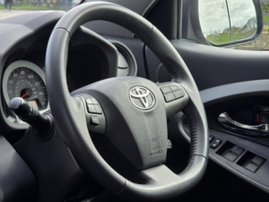 2011 Toyota Rav4 2.2 D-Cat Sr SUV 5dr Diesel Auto 4WD Euro 5 (150 Ps) in Silver — image 5