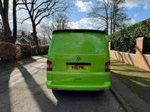 2011 Volkswagen Transporter in Green — image 3