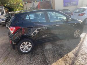 2016 Hyundai I10 1.2 Se Euro 5 5dr in Black — image 3