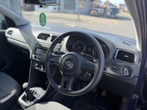 2009 Volkswagen Polo 1.6 Tdi Se Euro 5 5dr in Blue — image 2