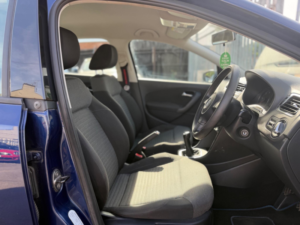 2009 Volkswagen Polo 1.6 Tdi Se Euro 5 5dr in Blue — image 6
