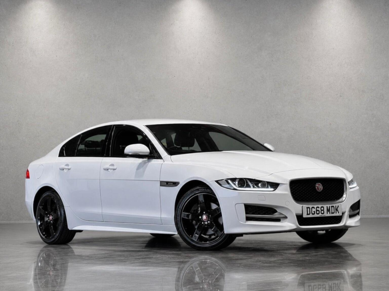 2018 Jaguar Xe 2.0d R-Sport Auto AWD Euro 6 (s/s) 4dr in White — image 1