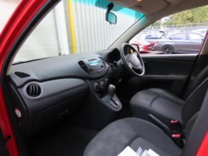 2012 Hyundai I10 1.2 Active Auto Euro 5 5dr in Red — image 3