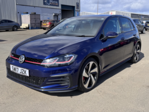 2017 Volkswagen Golf 2.0 Tsi Bluemotion Tech Gti in Blue — image 6