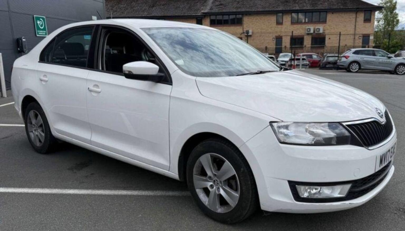 2017 Skoda Rapid 1.2 Tsi Se Euro 6 (s/s) 5dr in White — image 1