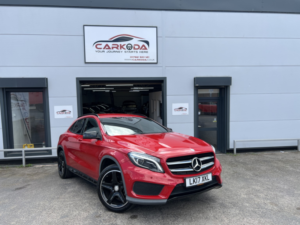 2017 Mercedes-Benz Gla 2.1 Gla220d Amg Line in Red — image 2
