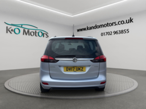 2017 Vauxhall Zafira Tourer 1.4i Turbo Design Euro 6 5dr in Silver — image 5