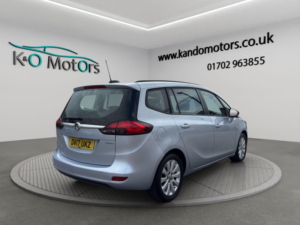 2017 Vauxhall Zafira Tourer 1.4i Turbo Design Euro 6 5dr in Silver — image 6