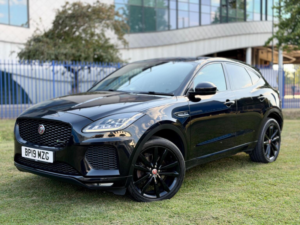 2019 Jaguar E-Pace 2.0 D180 R-Dynamic Se Auto AWD Euro 6 (s/s) 5dr in Black — image 5