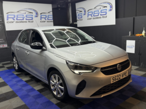 2022 Vauxhall Corsa 1.5 Turbo D Se Edition in Grey — image 2