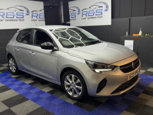 2022 Vauxhall Corsa 1.5 Turbo D Se Edition in Grey — image 3