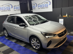 2022 Vauxhall Corsa 1.5 Turbo D Se Edition in Grey — image 4