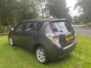 2011 Toyota Verso 2.2 D-Cat T Spirit in Grey — image 6