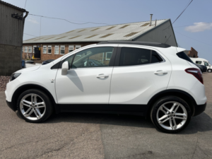 2017 Vauxhall Mokka X 1.6 Cdti Elite Nav in White — image 4