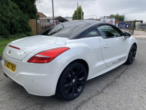 2013 Peugeot Rcz 2.0 Hdi Magnetic in White — image 5