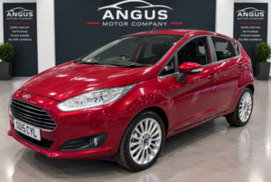 2015 Ford Fiesta 1.0t Ecoboost Titanium Hatchback 5dr Petrol Manual Euro 5 (s/s) (100 Ps) in Red — image 2