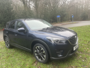2017 Mazda Cx-5 2.2 Skyactiv-D Sport Nav in Blue — image 3