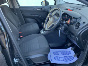 2013 Vauxhall Meriva 1.4 Energy 5-Door in Black — image 5