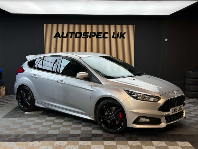 2016 Ford Focus 2.0 Tdci St-2 Hatchback 5dr Diesel Manual Euro 6 (s/s) (185 Ps) in Silver — image 1