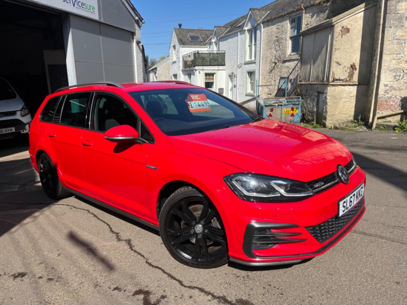 2017 Volkswagen Golf 2.0 Tdi Gtd in Red — image 1