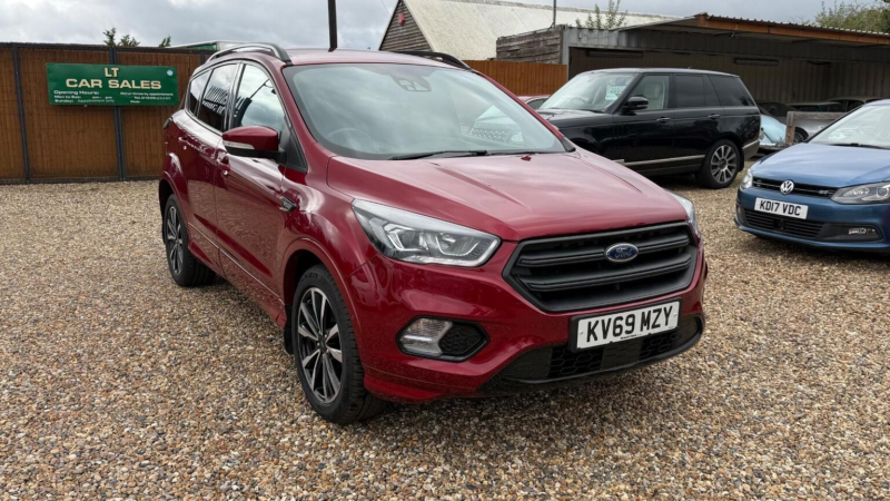 2019 Ford Kuga 1.5t Ecoboost St-Line Auto Euro 6 (s/s) 5dr in Red — image 1