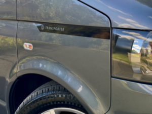 2015 Volkswagen Transporter 2.0 Bitdi Bluemotion Tech T30 Highline Kombi 4motion in Grey — image 3