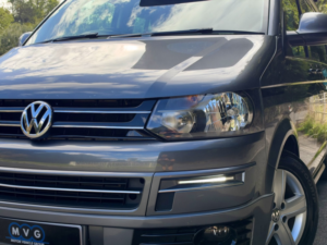 2015 Volkswagen Transporter 2.0 Bitdi Bluemotion Tech T30 Highline Kombi 4motion in Grey — image 4