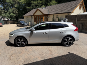 2017 Volvo V40 2.0 R-Design Pro D3 in Silver — image 4