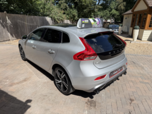 2017 Volvo V40 2.0 R-Design Pro D3 in Silver — image 5
