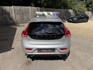 2017 Volvo V40 2.0 R-Design Pro D3 in Silver — image 6