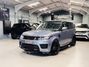 2019 Land Rover Range Rover Sport 3.0 Sd V6 Hse in Blue — image 4