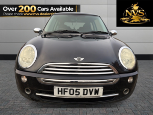 2005 MINI Hatch 1.6 One Hatch in Black — image 2