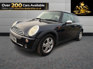 2005 MINI Hatch 1.6 One Hatch in Black — image 3