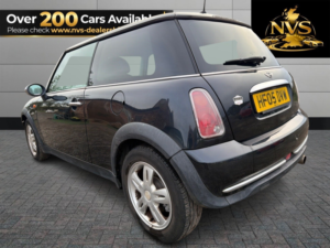 2005 MINI Hatch 1.6 One Hatch in Black — image 5