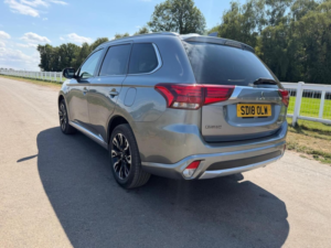 2018 Mitsubishi Outlander 2.0h 12kwh 4h CVT 4WD Euro 6 (s/s) 5dr in Grey — image 5