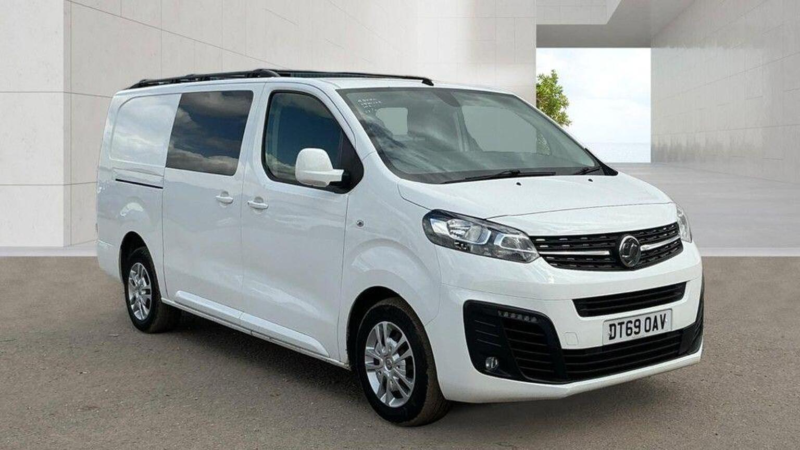 2020 Vauxhall Vivaro 2.0 Turbo D 3100 Sportive Crew Van L2 H1 Euro 6 (s/s) 5dr in White — image 1