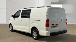 2020 Vauxhall Vivaro 2.0 Turbo D 3100 Sportive Crew Van L2 H1 Euro 6 (s/s) 5dr in White — image 3