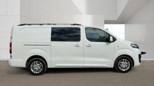 2020 Vauxhall Vivaro 2.0 Turbo D 3100 Sportive Crew Van L2 H1 Euro 6 (s/s) 5dr in White — image 5