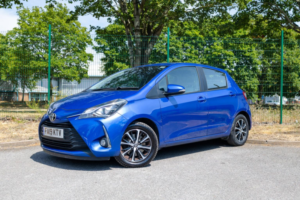 2019 Toyota Yaris 1.5 Vvt-I Icon Tech in Blue — image 3