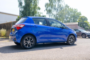 2019 Toyota Yaris 1.5 Vvt-I Icon Tech in Blue — image 6
