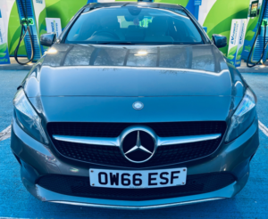 2017 Mercedes-Benz A Class 1.5 A180d Sport (executive) Hatchback 5dr Diesel Manual Euro 6 (s/s) (109 Ps) in Grey — image 2