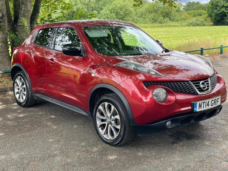 2014 Nissan Juke 1.6 N-Tec Euro 5 5dr (17in Alloy) in Red — image 1