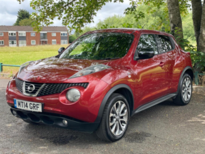 2014 Nissan Juke 1.6 N-Tec Euro 5 5dr (17in Alloy) in Red — image 3