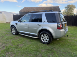 2013 Land Rover Freelander 2 2.2 Sd4 Gs in Silver — image 4